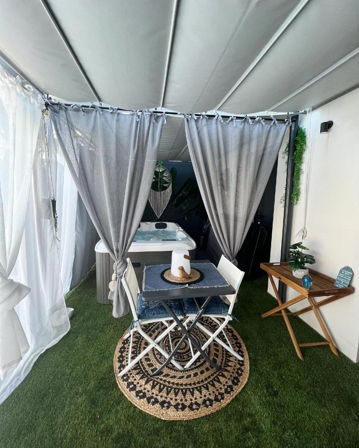 Suites By Aix Keys Avec Jacuzzi Privatif 5 Min Des Plages Fouras Saint-Laurent-de-la-Prée Εξωτερικό φωτογραφία
